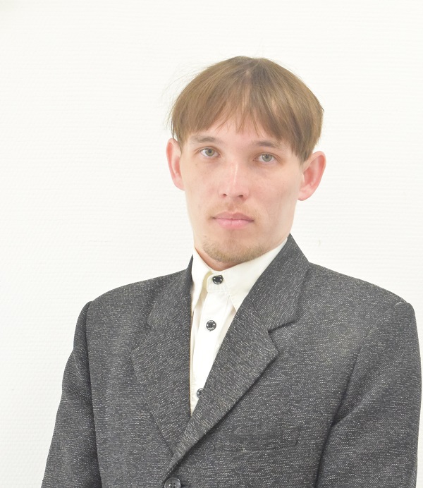 Хохряков Эдуард Вячеславович.