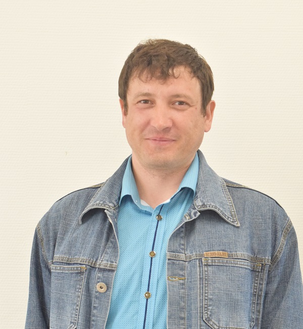 Хохряков Иван  Аркадьевич.